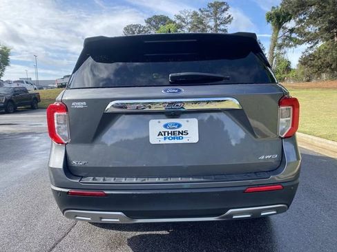 Used 2023 Ford Explorer XLT w/ Equipment Group 202A AWD/4WD image 4