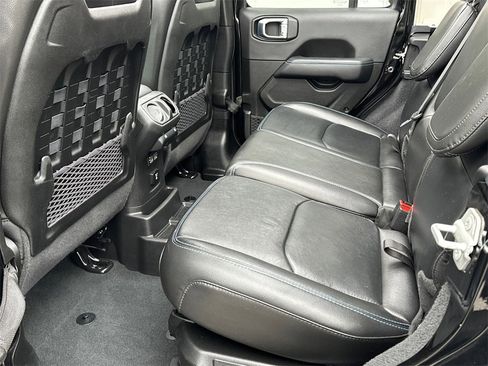 Used 2022 Jeep Wrangler Unlimited Rubicon 4xe w/ Cold Weather Group image 17