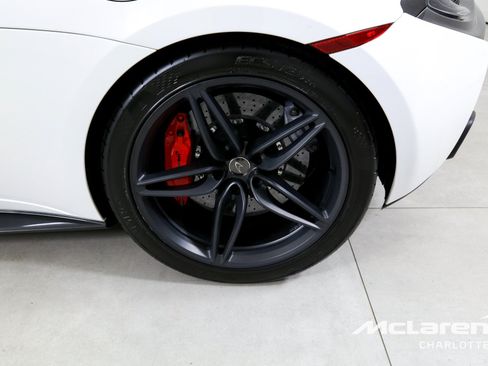 Used 2017 McLaren 570S Coupe RWD image 25