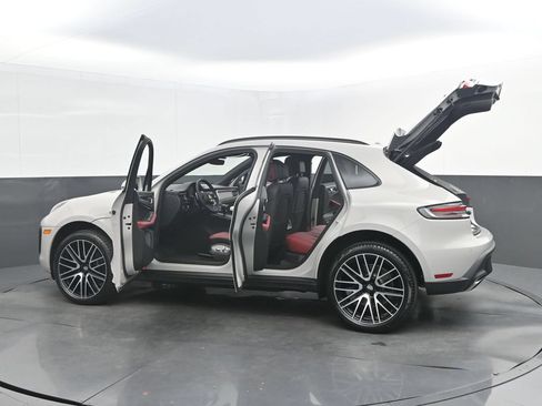 New 2026 Porsche Macan AWD/4WD image 37