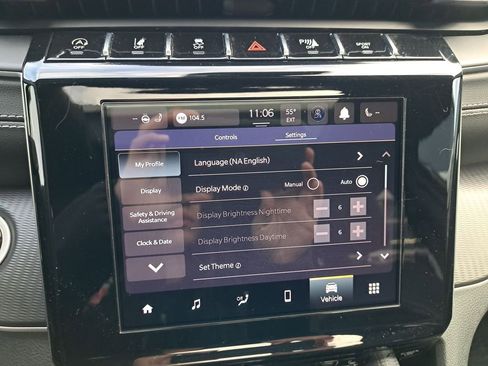 Used 2023 Jeep Grand Cherokee Altitude image 21