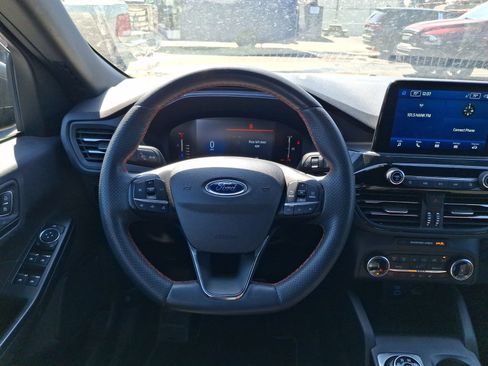 Used 2023 Ford Escape ST-Line AWD/4WD image 7