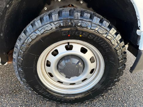 Used 2012 Chevrolet Colorado W/T image 19