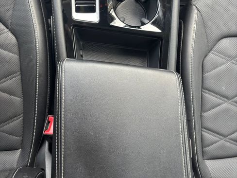 Used 2024 Volkswagen Atlas SE image 17