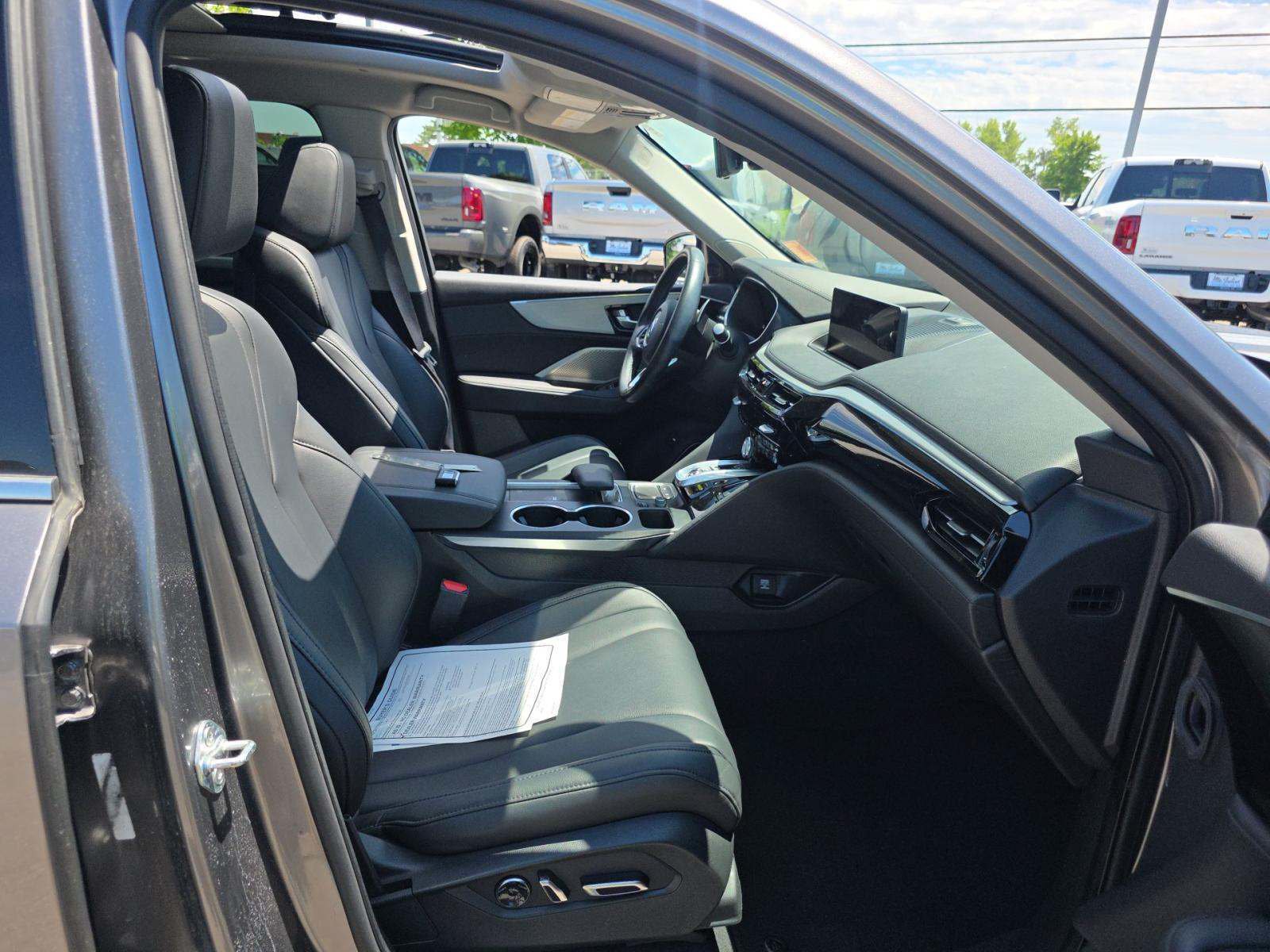 Used 2023 Acura MDX FWD image 22