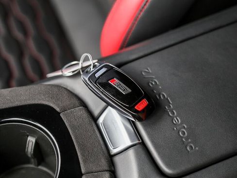 Used 2023 Audi RS e-tron GT image 43