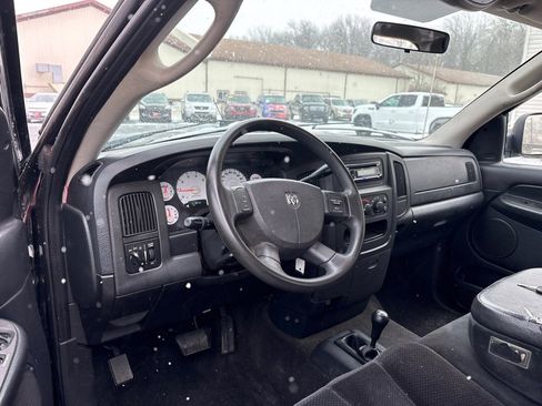Used 2005 Dodge Ram 1500 Truck SLT image 12