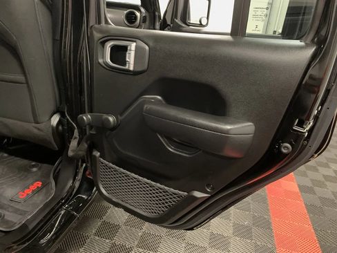 Used 2023 Jeep Gladiator Sport image 45