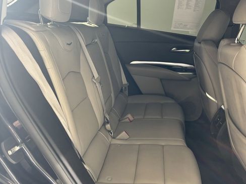 Certified 2022 Cadillac XT4 Luxury image 23