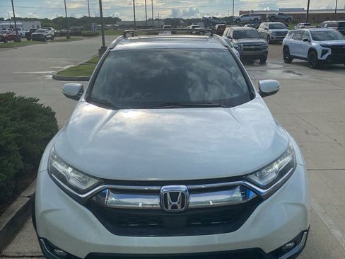 Used 2017 Honda CR-V Touring image 2