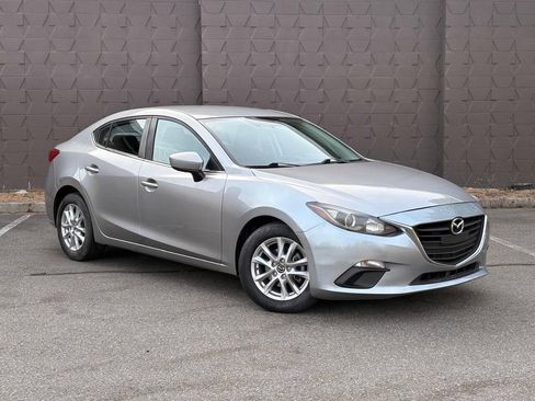 Used 2016 MAZDA MAZDA3 i Sport w/ Preferred Equipment Package FWD image 3
