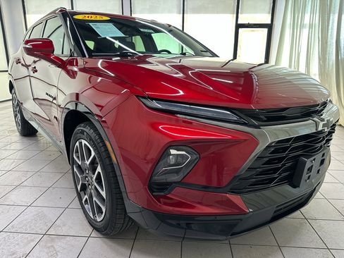 Certified 2025 Chevrolet Blazer RS w/ Enhanced Convenience Package AWD/4WD image 2