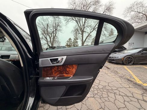 Used 2015 Jaguar XF Portfolio image 24