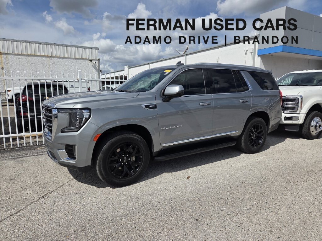 Used 2024 GMC Yukon SLT w/ SLT Luxury Package RWD image 1