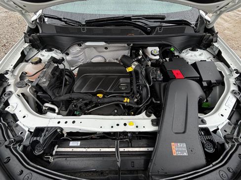 Used 2025 Buick Envista Sport Touring image 32