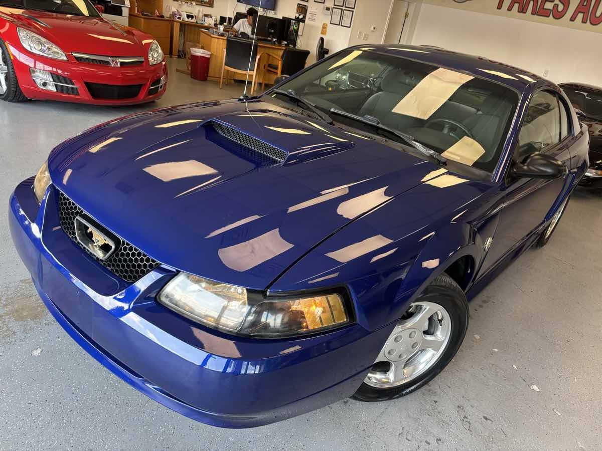Used 2004 Ford Mustang Coupe RWD image 9