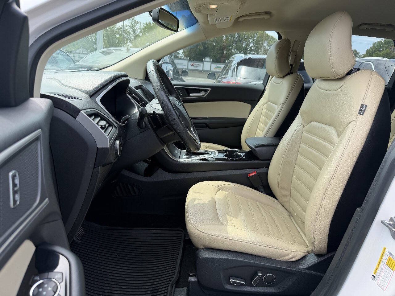 Used 2017 Ford Edge SEL w/ Equipment Group 201A FWD image 9
