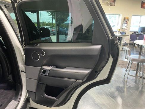Used 2018 Land Rover Range Rover Sport HSE AWD/4WD image 19