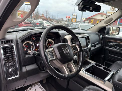 Used 2015 RAM 1500 Laramie w/ Convenience Group image 9