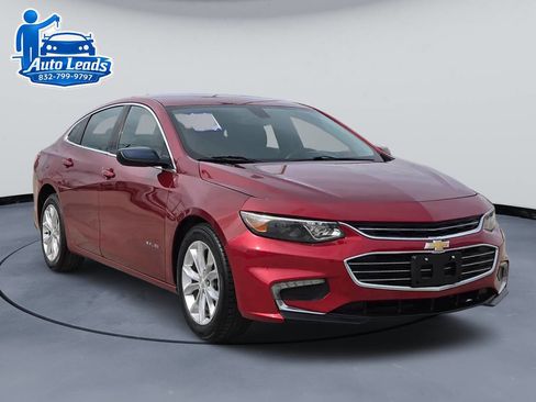 Used 2019 Chevrolet Malibu LT FWD image 2