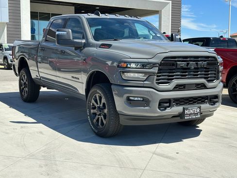 New 2026 RAM 2500 Big Horn AWD/4WD image 9