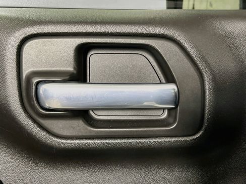 Used 2021 Chevrolet Silverado 2500 W/T RWD image 15