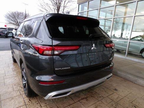 New 2025 Mitsubishi Outlander SEL image 5