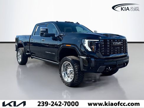 Used 2024 GMC Sierra 3500 Denali Ultimate image 7