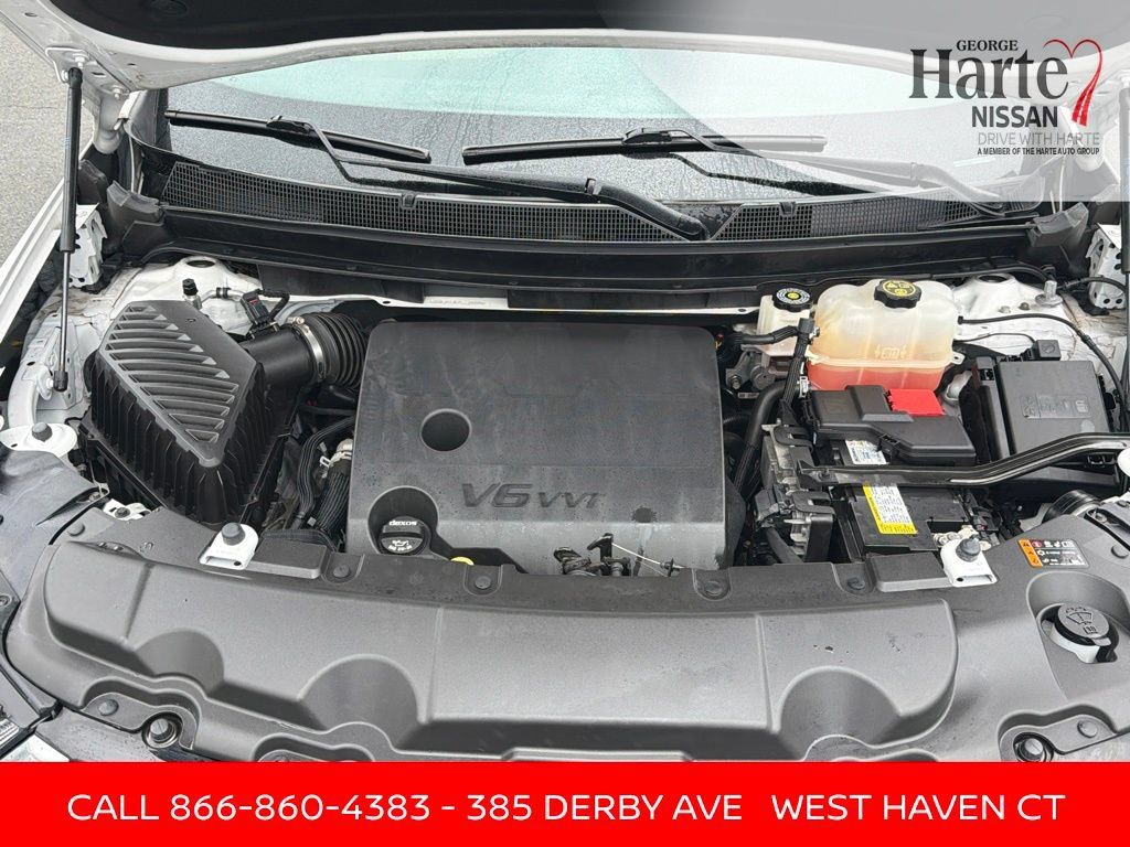 Used 2023 Chevrolet Traverse Premier AWD/4WD image 36