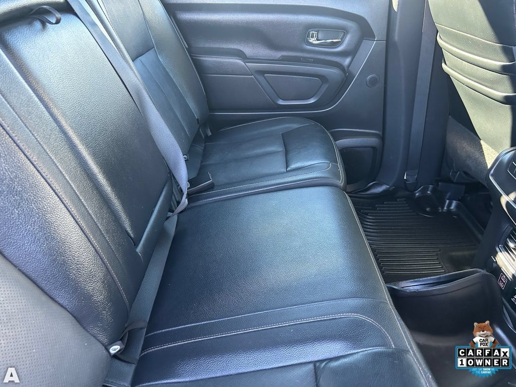 Used 2019 Nissan Titan SL w/ Midnight Edition AWD/4WD image 14