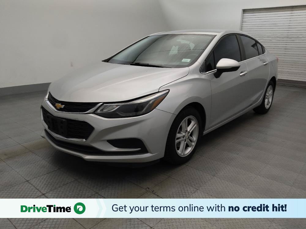 Used 2017 Chevrolet Cruze LT FWD image 1
