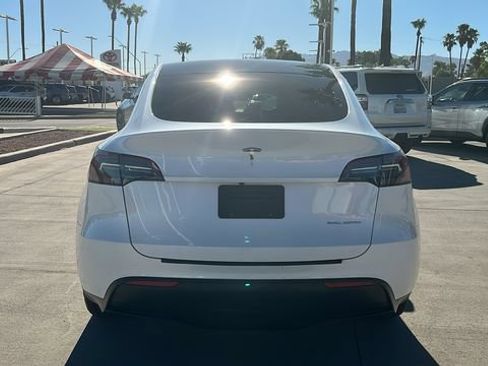 Used 2023 Tesla Model Y Long Range AWD/4WD image 21