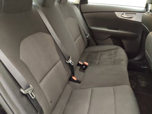 Used 2023 Kia Forte LX FWD image 19