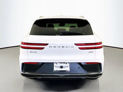 New 2026 Genesis GV70 2.5T Advanced image 6