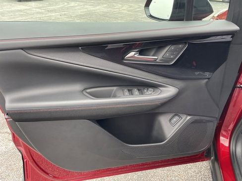 Used 2024 Chevrolet Blazer EV RS image 9