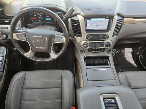 Used 2020 GMC Yukon Denali w/ Denali Ultimate Package AWD/4WD image 25
