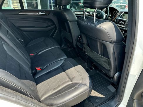 Used 2014 Mercedes-Benz ML 350 4MATIC w/ Premium 1 Package image 24
