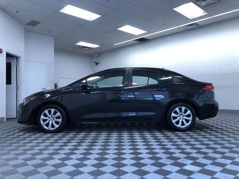 Certified 2022 Toyota Corolla LE FWD image 11