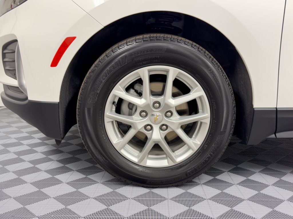 Used 2024 Chevrolet Equinox LT w/ LPO, Floor Liner Package FWD image 13