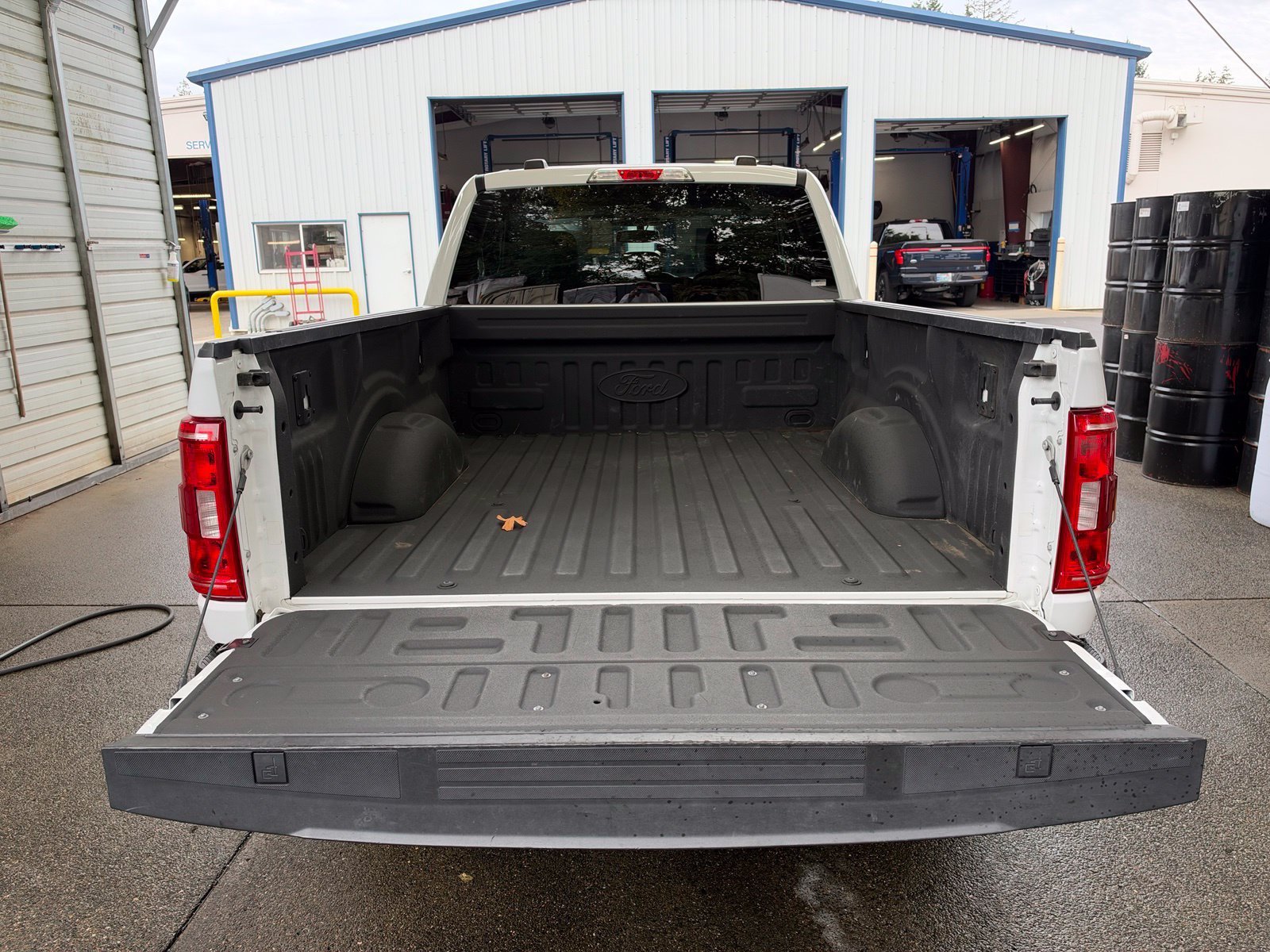 Used 2023 Ford F150 XL RWD image 7