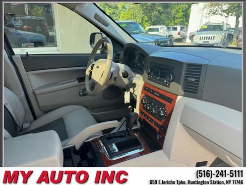 Used 2005 Jeep Grand Cherokee Limited image 27