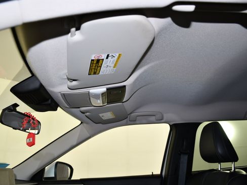 Used 2022 Mitsubishi Outlander SE AWD/4WD image 38