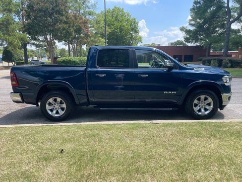 Used 2019 RAM 1500 Laramie AWD/4WD image 6