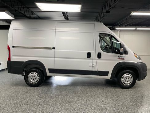 Used 2014 RAM ProMaster 1500 FWD image 5