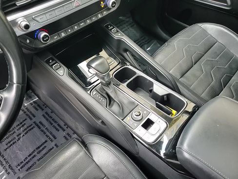 Used 2020 Kia Telluride SX w/ SX Prestige Package image 18