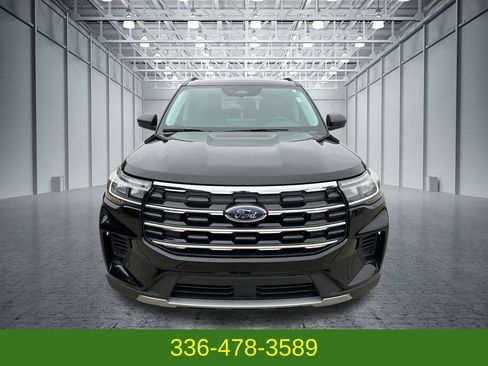 Used 2026 Ford Explorer Active RWD image 8