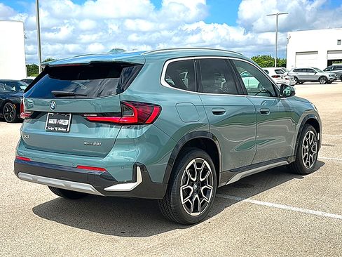 New 2026 BMW X1 xDrive28i w/ Technology Package AWD/4WD image 8