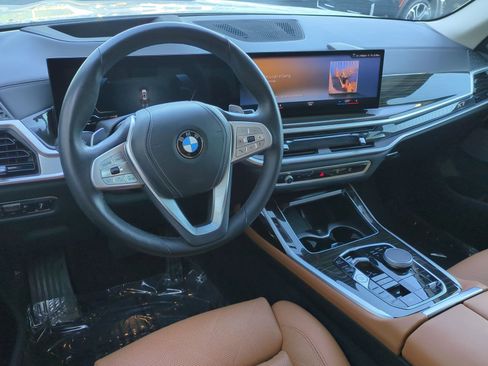 Certified 2023 BMW X7 xDrive40i w/ Premium Package AWD/4WD image 30