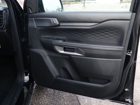 New 2025 Ford Ranger XLT w/ Equipment Group 301A High image 38