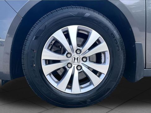 Used 2016 Honda Odyssey SE image 11